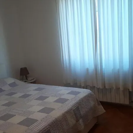 Nada I Lejlighed